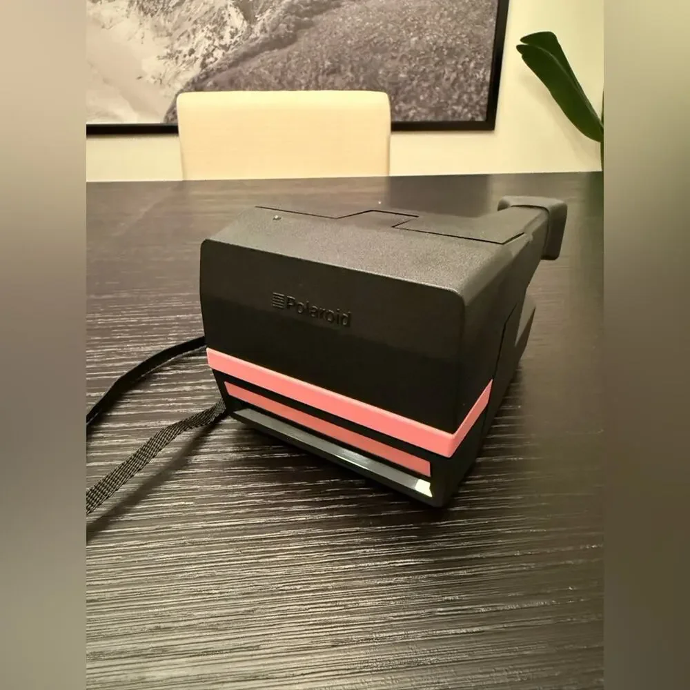 Vintage Mary Kay Polaroid Spirit 600 Black & Pink Instant Film Camera Working